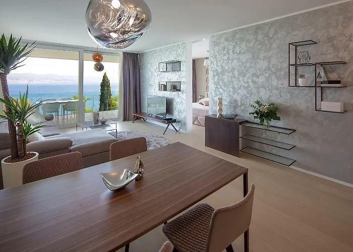 Opatija Deluxe Apartment With Swimming Pool