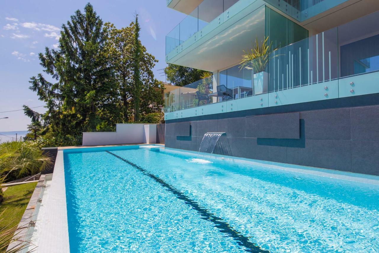 Deluxe With Swimming Pool Apartment Opatija