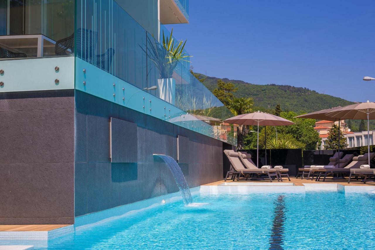 Deluxe With Swimming Pool Opatija